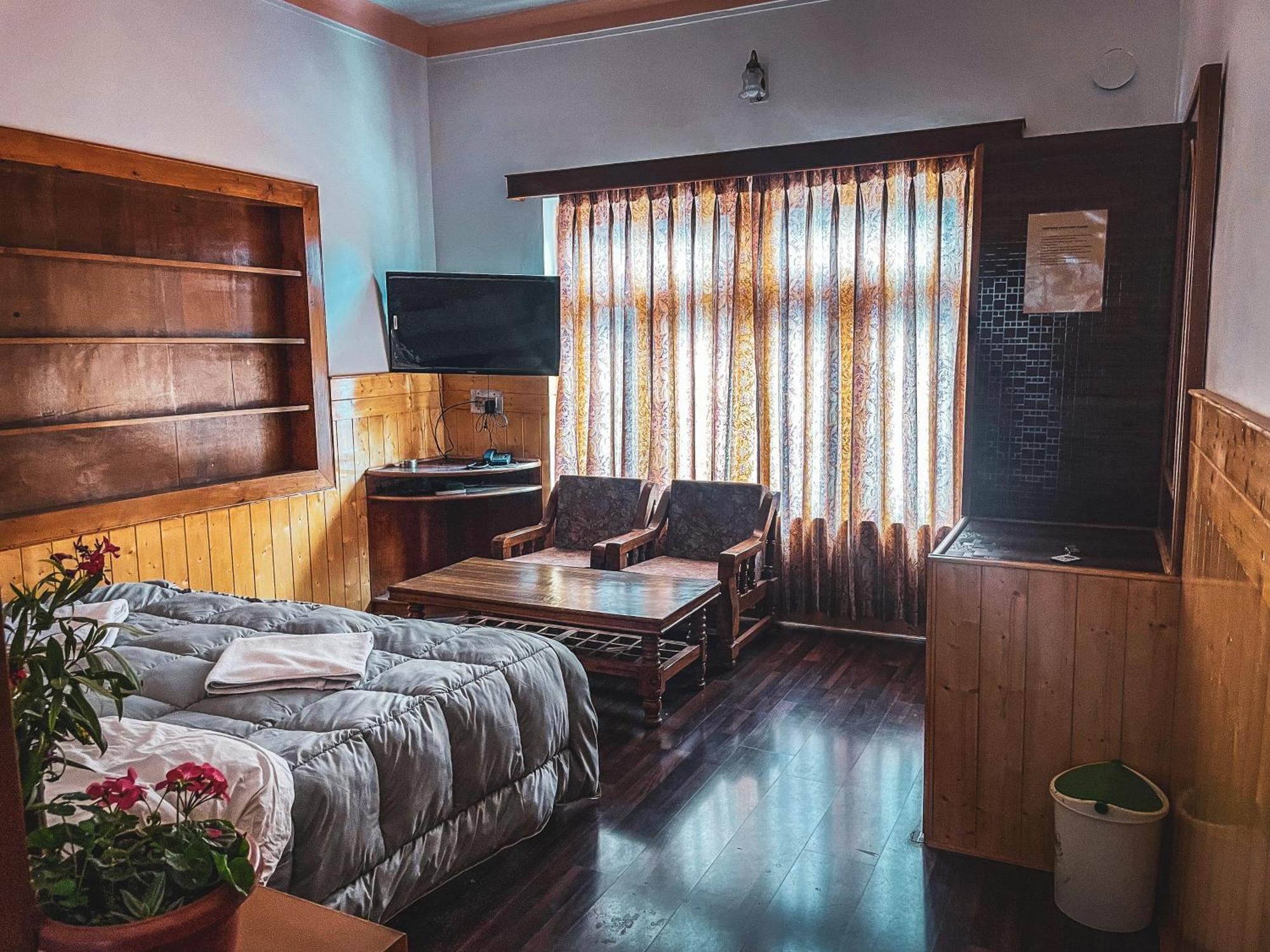 Hotel Shaynam Лех Екстер'єр фото